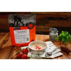Expedition Foods Porridge With Strawberries (800kcal) 8 Expedition Foods Porridge With Strawberries (800kcal) -Petzl Shop 004 0201 1 7