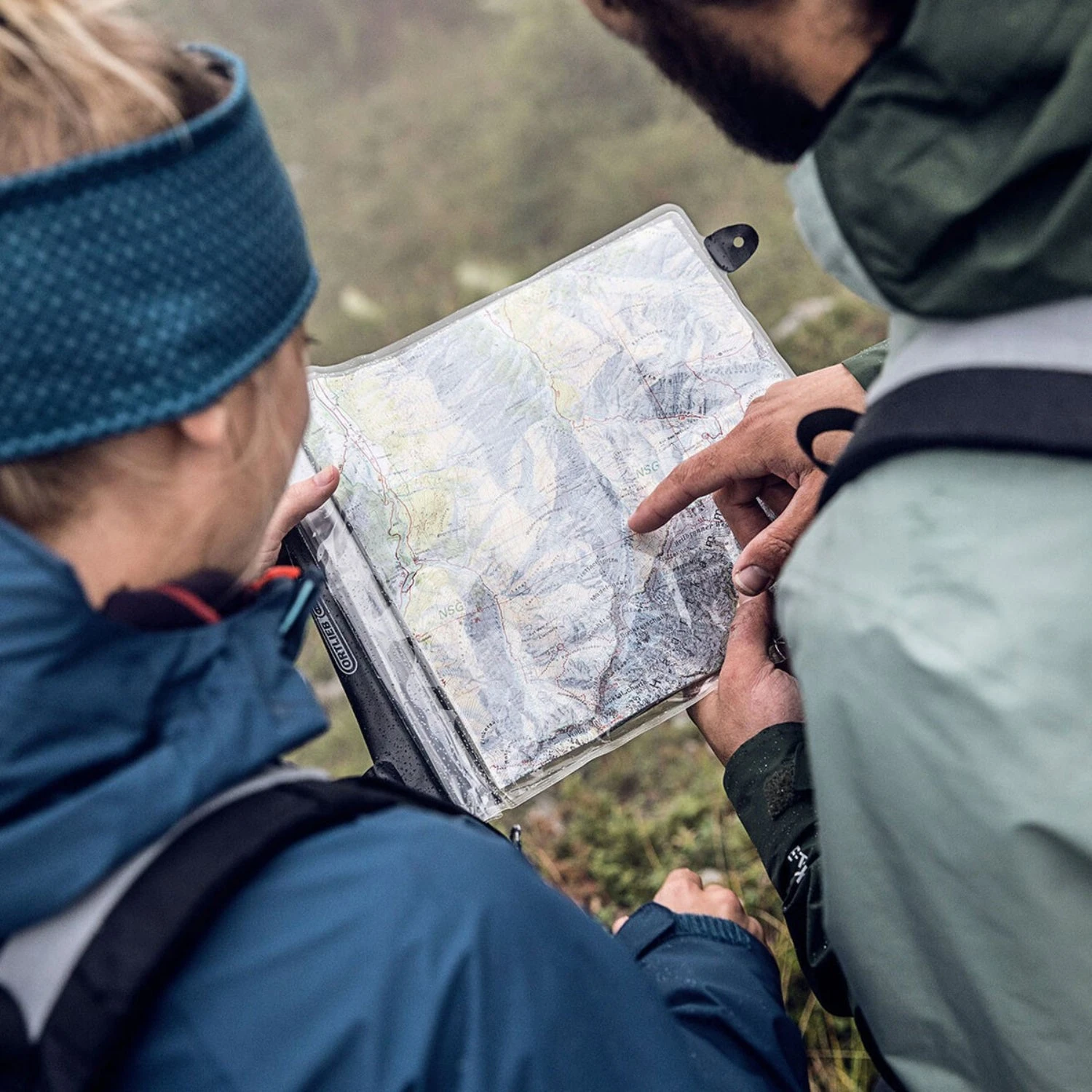 Ortlieb Map Case With Cord 3 Ortlieb Map Case With Cord - Image 3