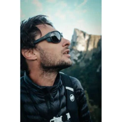 Julbo Montebianco 2 REACTIV High Mountain Cat 2-4 Black/Purple -Petzl Shop 460536