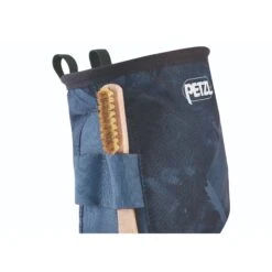 Petzl Saka Chalk Bag 13 Petzl Saka Chalk Bag -Petzl Shop S039BB00 SAKA focus 2 HighRes