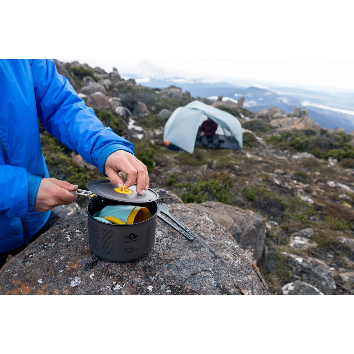 Sea To Summit Frontier Ultralight One Pot Cook Set (1 Person, Medium 3 Piece) 5 Sea To Summit Frontier Ultralight One Pot Cook Set (1 Person, Medium 3 Piece) - Image 5