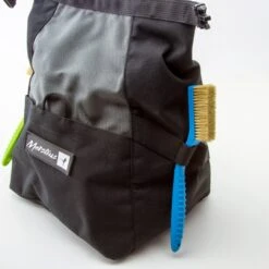 Metolius Razorback Boars Hair Brush 10 Metolius Razorback Boars Hair Brush -Petzl Shop chalknrol brush