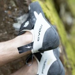 Evolv V6 21 Evolv V6 -Petzl Shop evolv.v6.climbinh.shoe3