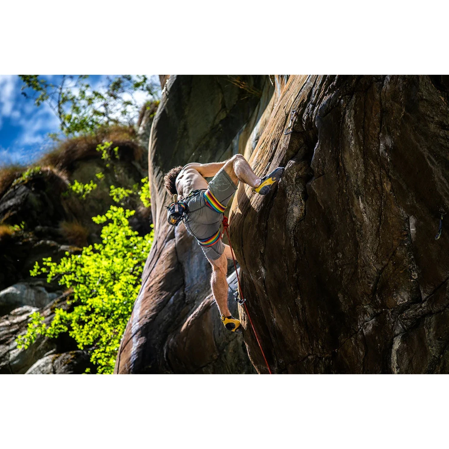 Grivel Trend Chalk Bag - Rainbow 2 Grivel Trend Chalk Bag - Rainbow - Image 2